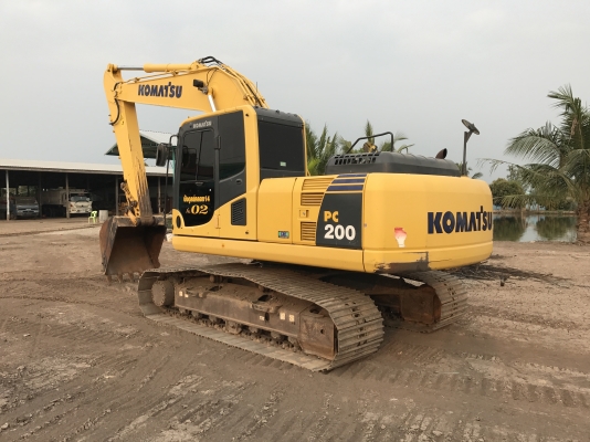 ขาย KOMATSU PC200-8MO สวยๆ พร้อมใช้งาน สีเดิมทั้งคัน 5700 ชั่วโมง(PM7000ชม) ชมรถที่หน้างานได้ทุกวัน สนใจติดต่อโดยตรง 081-4283210