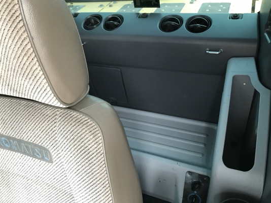 ขาย KOMATSU PC200-8MO สวยๆ พร้อมใช้งาน สีเดิมทั้งคัน 5700 ชั่วโมง(PM7000ชม) ชมรถที่หน้างานได้ทุกวัน สนใจติดต่อโดยตรง 081-4283210