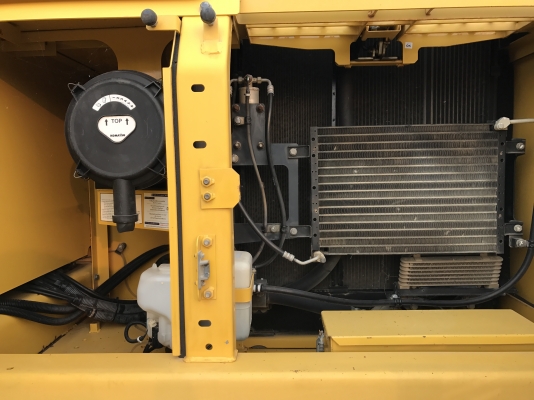 ขาย KOMATSU PC200-8MO สวยๆ พร้อมใช้งาน สีเดิมทั้งคัน 5700 ชั่วโมง(PM7000ชม) ชมรถที่หน้างานได้ทุกวัน สนใจติดต่อโดยตรง 081-4283210