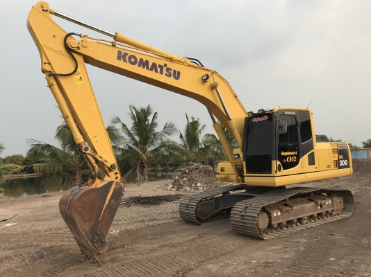 ขาย KOMATSU PC200-8MO สวยๆ พร้อมใช้งาน สีเดิมทั้งคัน 5700 ชั่วโมง(PM7000ชม) ชมรถที่หน้างานได้ทุกวัน สนใจติดต่อโดยตรง 081-4283210