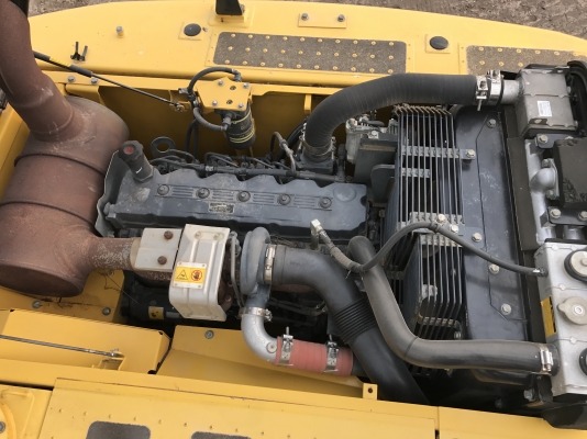 ขาย KOMATSU PC200-8MO สวยๆ พร้อมใช้งาน สีเดิมทั้งคัน 5700 ชั่วโมง(PM7000ชม) ชมรถที่หน้างานได้ทุกวัน สนใจติดต่อโดยตรง 081-4283210