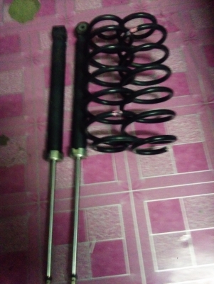 โช็คหลังพร้อมสปริงวีออส07/12ครับ โช็คหลังพร้อมสปริงวีออส07/12ครับ