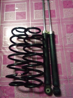 โช็คหลังพร้อมสปริงวีออส07/12ครับ