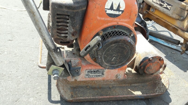 ขายเครื่องตบดินเตารีด เเบบจิ้งโจ้กระโดด mikasa