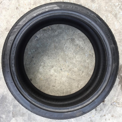 ขายยาง FALKEN FK452 245-35-20 ปี16 คู่ละ 5,500 บาท