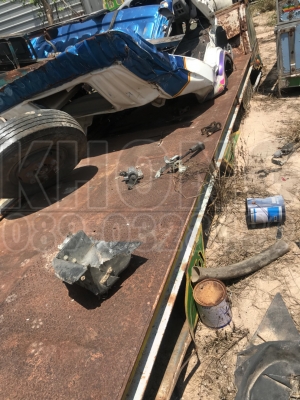 ขายด่วน หางท้ายลาด10ล้อ ยาว6.50 มีบรรไดพับ เหล็กหนา ใส่ pc 200 สบายๆ สภาพทำสีใหม่ นิด1 รับรองสวย ขาย 48000