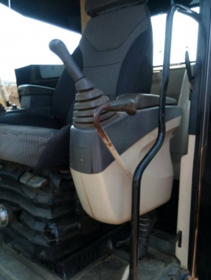 ขาย 1,150,000 CAT 312 C 14,000 ชม.ไฟฟ้าครบ เครื่องดี ปั้มแรง เอวแน่น ช่วงล่างเต็ม เอกสารแจ้งจำหน่าย รถสวยพร้อมใช้งาน รถอยู่ แปดริ้ว 090-772-3710 090-772-3708