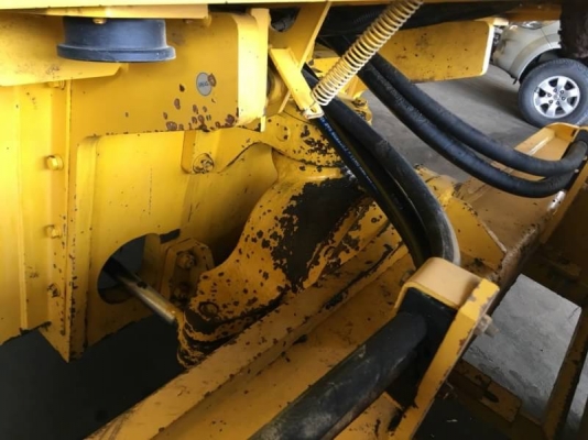 ขาย 1,480,000 SAKAI SV 512 D เล่มทะเบียน 2 เพลา สั่นสะเทือน เครื่องดี ปั้มสั่นแรง เอวแน่น ล้อเรียบเหล็กหนา รถสวยพร้อมใช้เอกสารพร้อมโอน รถอยู่ กทม. 090-772-3710 090-772-3708