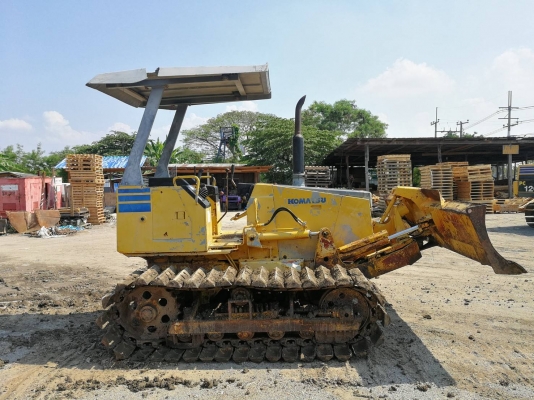 ขาย!! >>> รถแทรกเตอร์ Komatsu D20 รุ่น 7 สภาพสวยพร้อมใช้งาน <<< เบอร์ติดต่อ 098-7155789 086-4631102