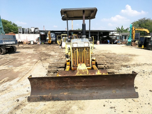 ขาย!! >>> รถแทรกเตอร์ Komatsu D20 รุ่น 7 สภาพสวยพร้อมใช้งาน <<< เบอร์ติดต่อ 098-7155789 086-4631102