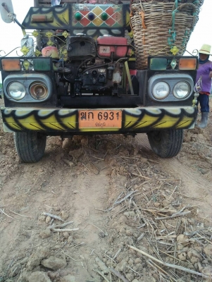 ขายรถอีแต๋นเพลาลอยมีสโลวทะเบียนพร้อมโอนเครื่อง11แรงครึ่งรถใช้งานทุกวันสนใจโทร0641019335/0807346335คับ