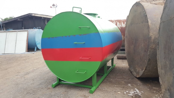 ถังน้ำมันขนาด 4800 ลิตรสภาพสวยๆ ถังน้ำมันขนาด 4800 ลิตรสภาพสวยๆ