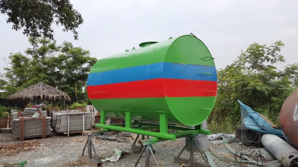 ถังน้ำมันขนาด 4800 ลิตรสภาพสวยๆ