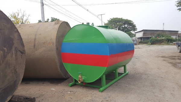 ถังน้ำมันขนาด 4800 ลิตรสภาพสวยๆ ถังน้ำมันขนาด 4800 ลิตรสภาพสวยๆ