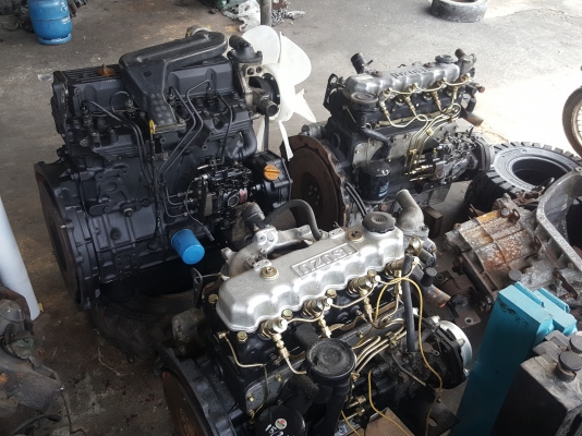 ขายเครื่องยนต์ komatsu 4d94e มือสอง std