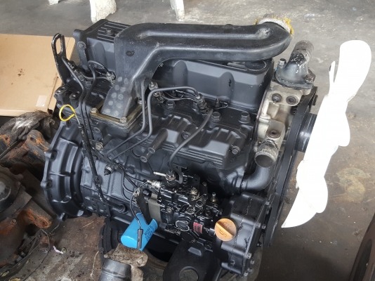 ขายเครื่องยนต์ komatsu 4d94e มือสอง std