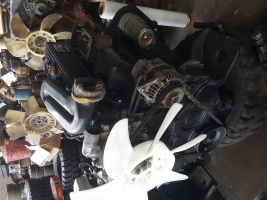 ขายเครื่องยนต์ komatsu 4d94e มือสอง std