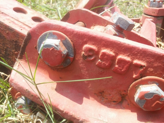 ขายตามสภาพ ผาล4ติดมากับ49แรงยันมาร์ลูกปืนใหญ่มีคันท้ายกับใบผาล1ใบ ขายตามสภาพ ผาล4ติดมากับ49แรงยันมาร์ลูกปืนใหญ่มีคันท้ายกับใบผาล1ใบ