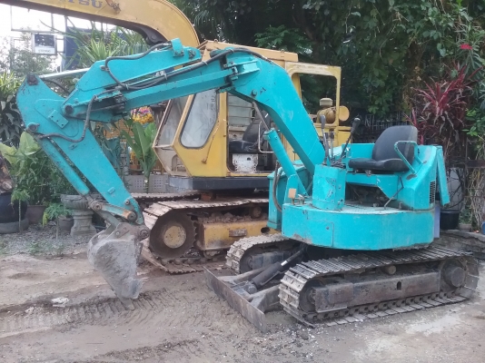 รถแบคโฮ ยี่ห้อ คูโบต้า R 30P เที่ยบเท่าpc30