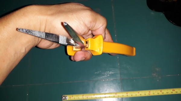 ขายคีมปากแหลม BOKER MADE IN GERMANY.ใหม่เก่าเก็บ ขายคีมปากแหลม BOKER MADE IN GERMANY.ใหม่เก่าเก็บ