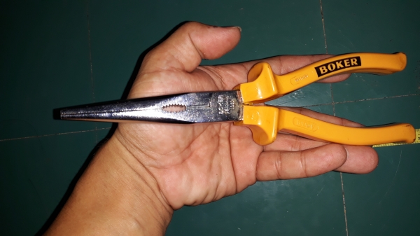 ขายคีมปากแหลม BOKER MADE IN GERMANY.ใหม่เก่าเก็บ ขายคีมปากแหลม BOKER MADE IN GERMANY.ใหม่เก่าเก็บ