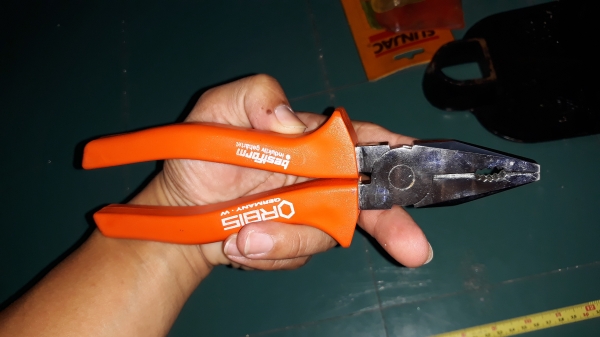 ขายคีมปากจิ้งจก ORBIS MADE IN W-GERMANY.ใหม่เก่าเก็บ ขายคีมปากจิ้งจก ORBIS MADE IN W-GERMANY.ใหม่เก่าเก็บ