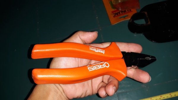 ขายคีมปากจิ้งจก ORBIS MADE IN W-GERMANY.ใหม่เก่าเก็บ ขายคีมปากจิ้งจก ORBIS MADE IN W-GERMANY.ใหม่เก่าเก็บ