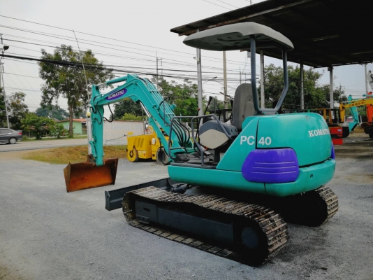 รถญี่ปุ่นเกรดA ขายถูก KOMATSU PC40-7 นำเข้าจากญี่ปุ่น โทร.090-986-2521 อ๊อบ