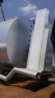 ถังน้ำมันขนาด 18000 ลิตรพร้อมใช้งาน