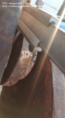 FROM JAPAN ตัวคีบปากหนีบไม้ CLAMP NO BRAND ***อุปกรณ์รองรับ สำหรับรถขุดไซค์ 100 ,120 /ราคาขายเพียง: 36,000 บาท สนใจติดต่อ 0819337688