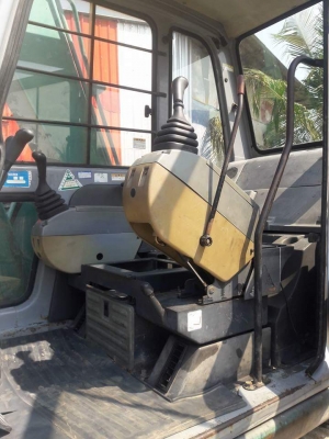 ขายจ้า..KOBELCO SK60-3  มาร์คไฟว์  ซุปเปอร์  เก่านอกแท้  เดิมๆๆ  มีลายแย๊ก  4,XXX ชั่วโมง  พร้อมใช้  โทร 089-3818694  ดวงนภา