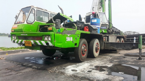 ต้องการขายด่วน ! รถเครน KATO 450 ขาคอนโทรล