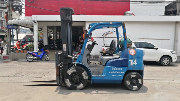 ขายโฟล์คลิฟท์มิตซูบิชิ 4ตัน เสา4เมตร เกียร์ออโต้