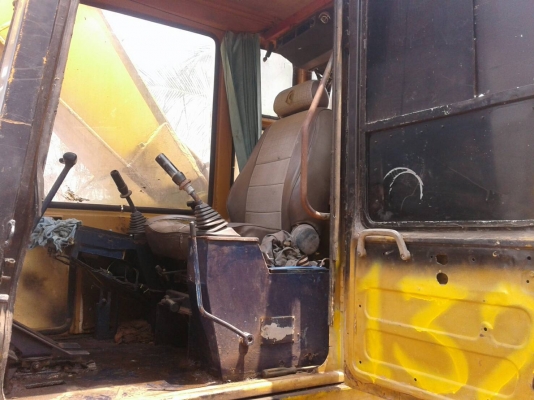 ขายรถแบคโฮ CAT E200B ขายรถแบคโฮ CAT E200B