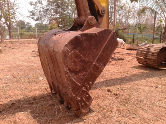 ขายรถแบคโฮ CAT E200B ขายรถแบคโฮ CAT E200B