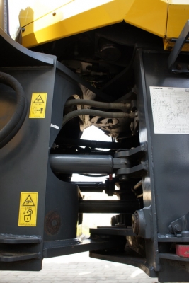 WA320-6 แอร์เย็น พร้อมอุปกรณ์เสริมสำหรับคีบไม้หรือซุง สภาพสวยมากๆ สนใจติดต่อ 0927826142,034886118