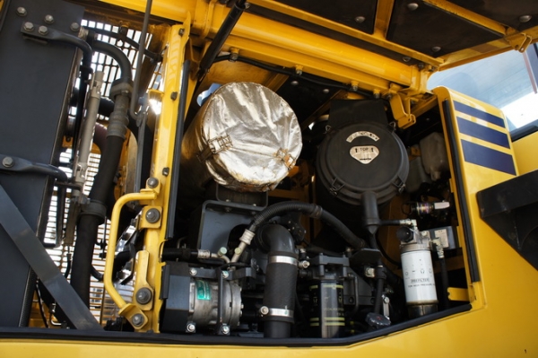 WA320-6 แอร์เย็น พร้อมอุปกรณ์เสริมสำหรับคีบไม้หรือซุง สภาพสวยมากๆ สนใจติดต่อ 0927826142,034886118