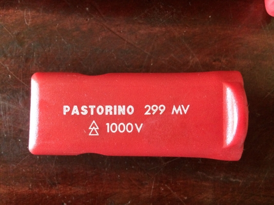 ขายมีดช่างไฟฟ้าMADE IN ITALY.ใหม่เก่าเก็บ ขายมีดช่างไฟฟ้าMADE IN ITALY.ใหม่เก่าเก็บ