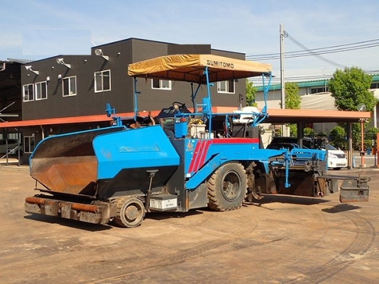 ขายรถปูยาง Sumitomo HA60W-3 รุ่น3 ล้อยางจากญี่ปุ่น ใช้น้อย 2300ชม. ราคาดีๆใช้ง่ายๆ สนใจโทร. 092-929-9942 ธีรเทพ