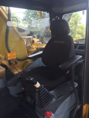 Komatsu PC210LC รถเก่าญี่ปุ่น ยังไม่เคยผ่านการใช้งานในไทย ราคาคุยกันได้ สนใจติดต่อ0813553478คุณโย Komatsu PC210LC รถเก่าญี่ปุ่น ยังไม่เคยผ่านการใช้งานในไทย ราคาคุยกันได้ สนใจติดต่อ0813553478คุณโย