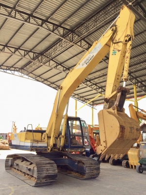 Kobelco SK200-3 รถนำเข้าจากญี่ปุ่น เครื่องยนต์ดี ไฟฟ้าครบ เจ้าของขายเอง 0813553478คุณโย