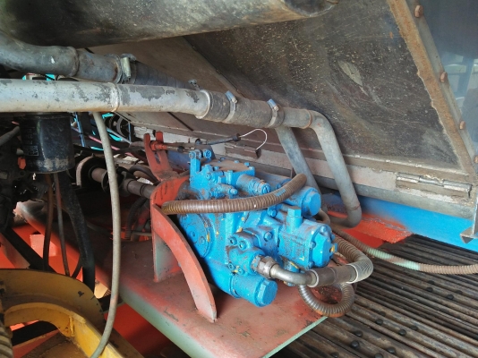 ขายรถเกี่ยวข้าวเครื่องJO8C(235BO) พร้อมเทเลอร์ฮีโน่เครื่องHO7C(185แรงม้า) (ขายแยกเฉพาะรถเกี่ยว 850,000)สภาพพร้อมใช้งาน สนใจโทรฉลาดศิลป์ 0981912778 ขายรถเกี่ยวข้าวเครื่องJO8C(235BO) พร้อมเทเลอร์ฮีโน่เครื่องHO7C(185แรงม้า) (ขายแยกเฉพาะรถเกี่ยว 850,000)สภาพพร้อมใช้งาน สนใจโทรฉลาดศิลป์ 0981912778