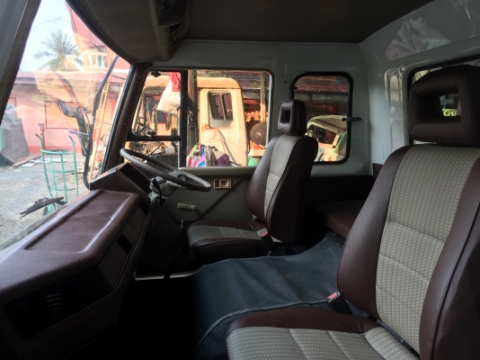 ขาย หัวสิบล้อ MITSUBISHI  เฉินหลง. สีใหม่ สภาพสวย พร้อมใช้