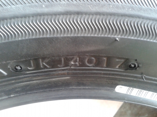 ยาง 185-60-15 ปลายปี 17 (1 เส้น)