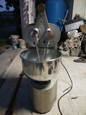 เคริ่่่่่่่่่่่่่่่่่่่่่่่่องนวดแป้ง2แขน ขนาด 10 ลิตร เคริ่่่่่่่่่่่่่่่่่่่่่่่่องนวดแป้ง2แขน ขนาด 10 ลิตร