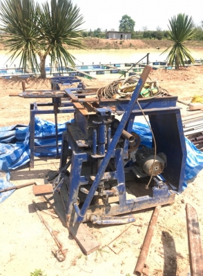 เครื่่องอัดอิฐบล็อก