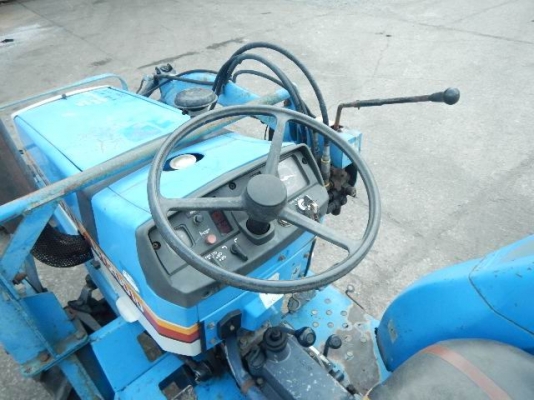 ขายรถไถ่ตักได้4x4.เครื่อง4สูบ..นำเข้าjapan