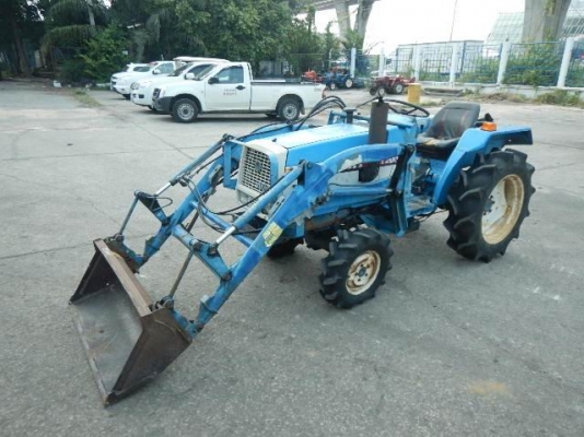 ขายรถไถ่ตักได้4x4.เครื่อง4สูบ..นำเข้าjapan