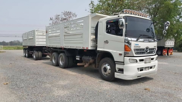 HINO MEGA FM2P 380 แรง Hi Speed ปี 57 แม่ลูกดัมพ์สามมิตร  ไมล์แท้ 190,000 กม. เครื่อง/เกียร์เดิมบาง ยางดี 80\% ทะเบียนพร้อม