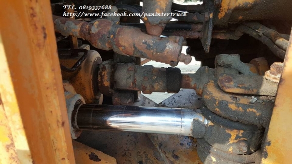 FROM JAPAN* รถตักล้อยางKOMATSU-JH63 -K/ขับเคลื่อน 2 เพลา/เลี้ยวเอว/เกียร์ทอร์ค /เครื่องยนต์ KOMATSU-S6D105- 6 สูบ/ ราคาเพียง 320,000 บาท